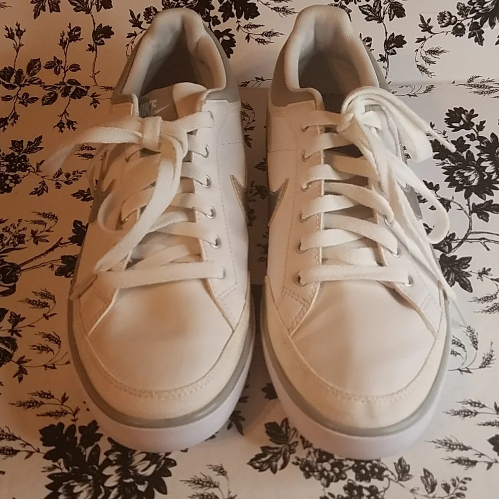 Nike white/metallic b30 - Picture 3 of 12